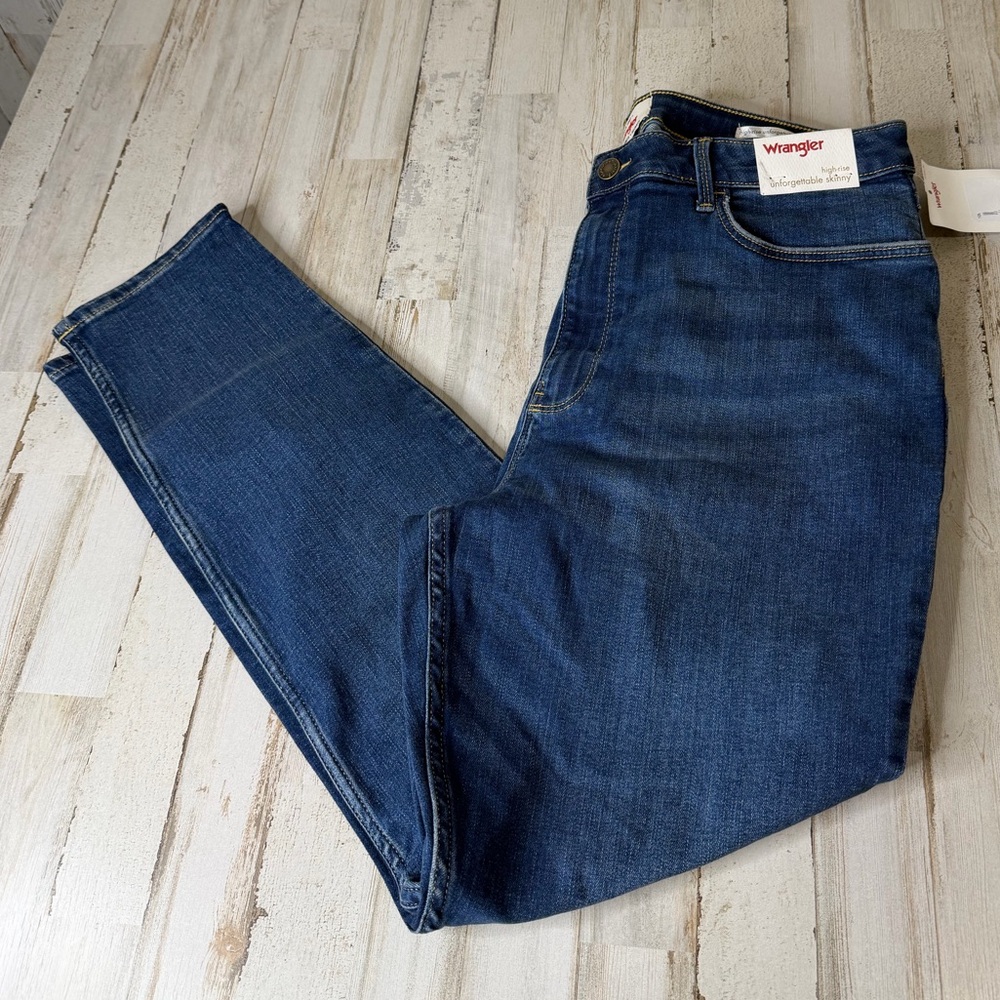 Wrangler Women's Blue Skinny Jeans - Picture 2 of 5